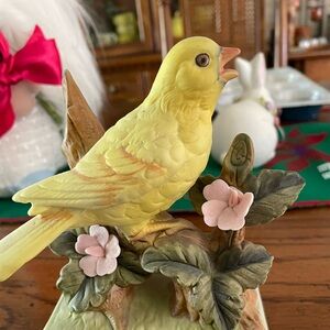 Yellow Bird music box